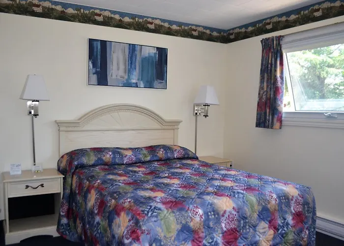 Stratford Suburban Motel